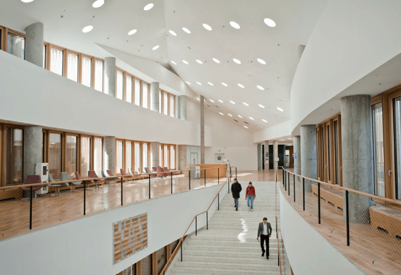 Сколковский Институт Науки и Технологий - проектирование освещения от компании Световые Технологии