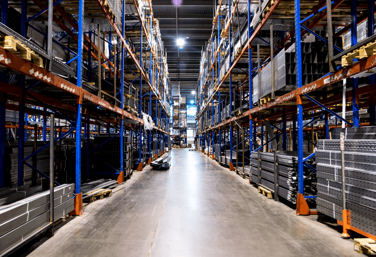 Управление освещением склада на базе систем видеоаналитики - проектирование освещения от компании Световые Технологии